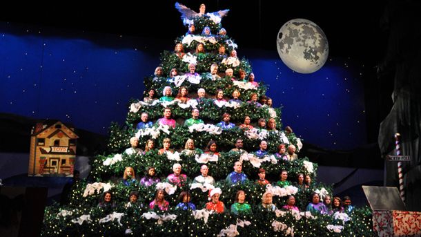 singing_christmas_tree_redeux_1