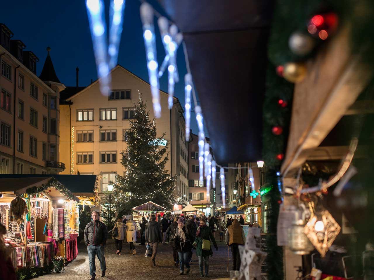 web_zurich_weihnachtsmarkt_niederdorf_01 | discover out loud